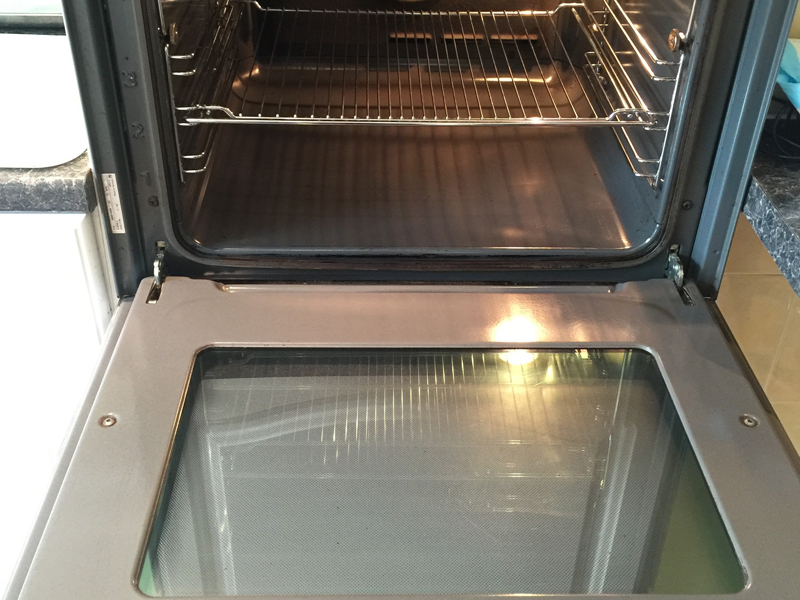 Gallery Image - Express Oven Cleaning
